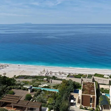 Villa Family In Coast Palasë